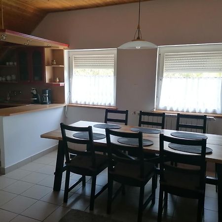Sara Vendeghaz Appartement Balatonkeresztúr Buitenkant foto
