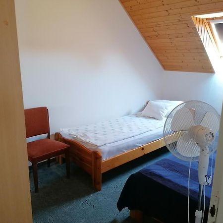 Sara Vendeghaz Appartement Balatonkeresztúr Buitenkant foto