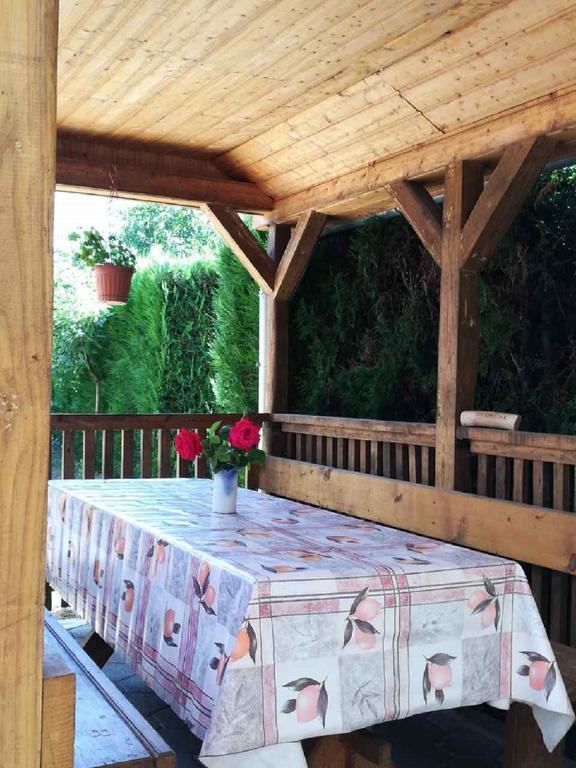 Sara Vendeghaz Appartement Balatonkeresztúr Buitenkant foto
