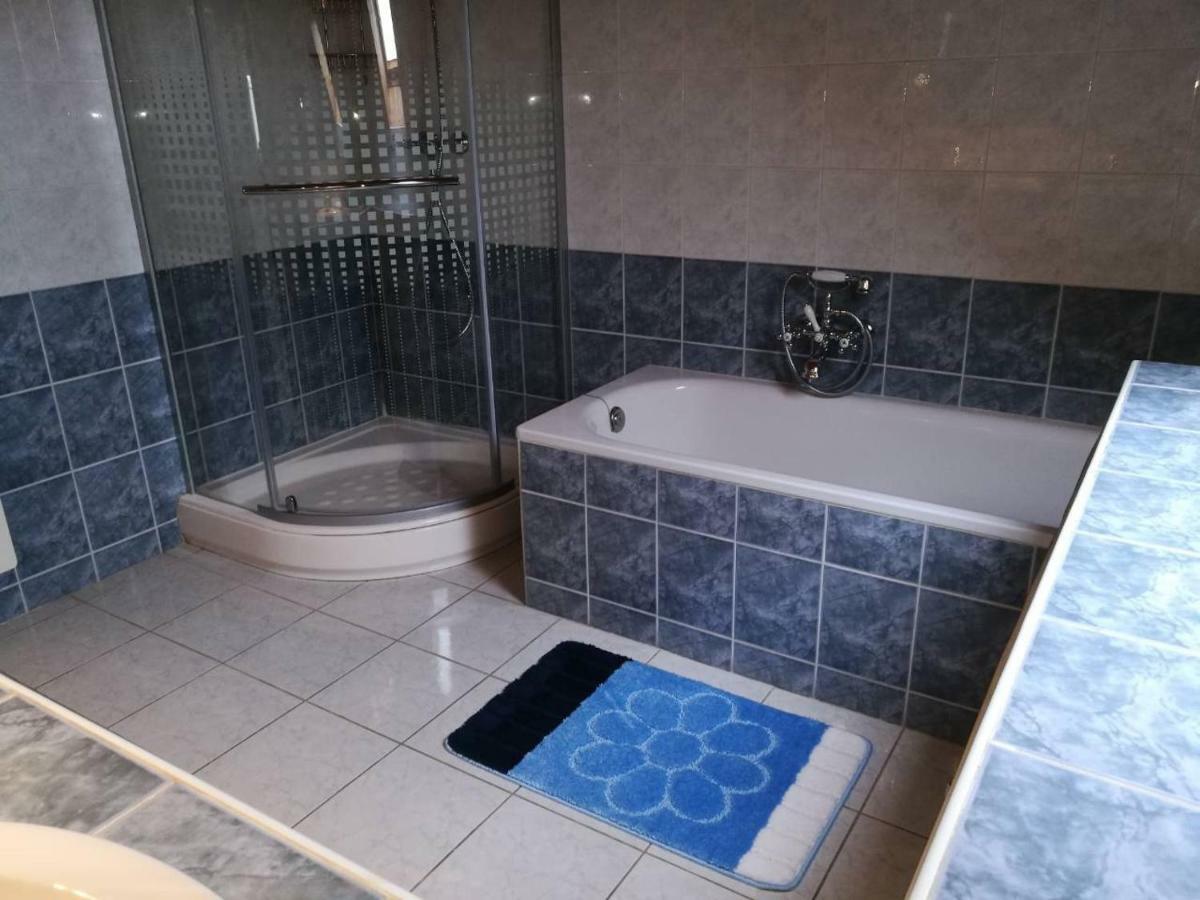 Sara Vendeghaz Appartement Balatonkeresztúr Buitenkant foto